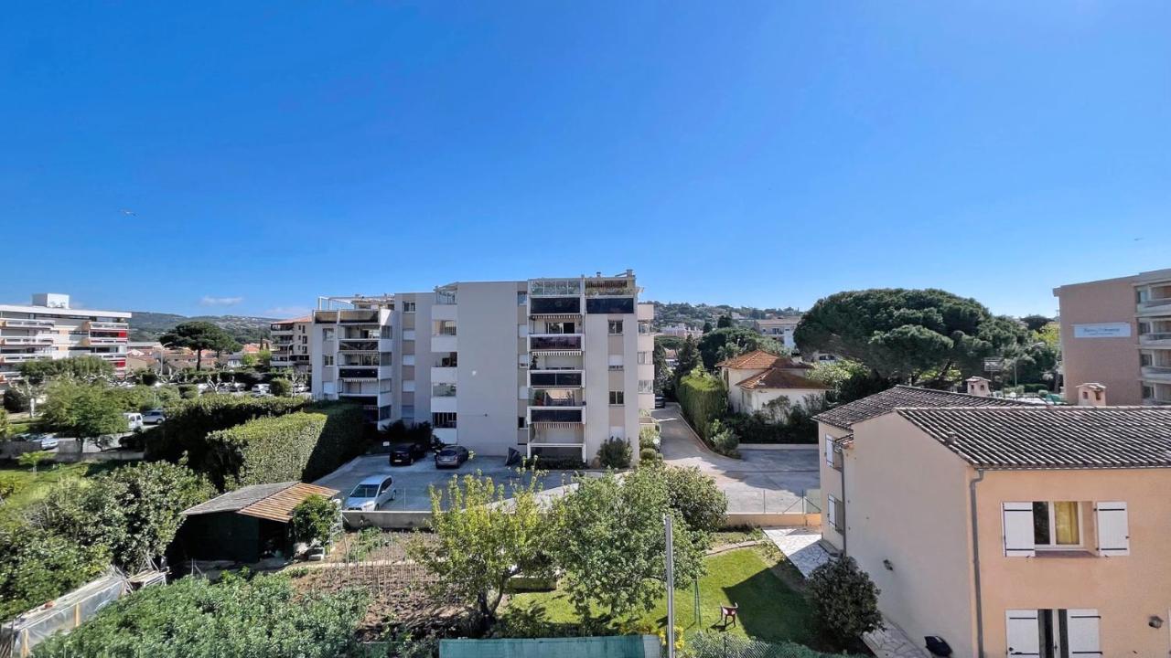 Les Coralies Apartamento Sainte-Maxime Exterior foto