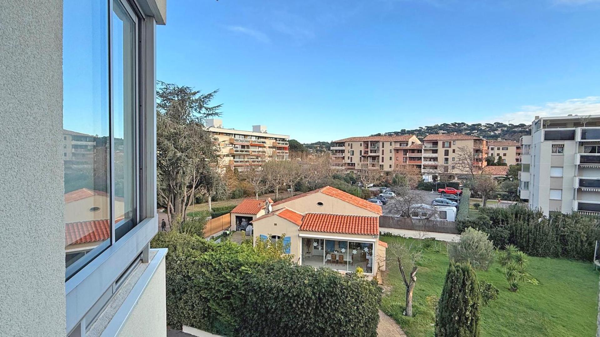 Les Coralies Apartamento Sainte-Maxime Exterior foto